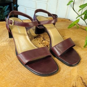 Naturalizer Burgundy Sandals